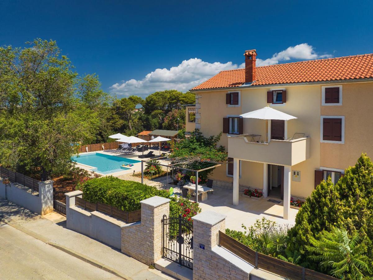 Apartments Vita Vinkuran Exterior foto